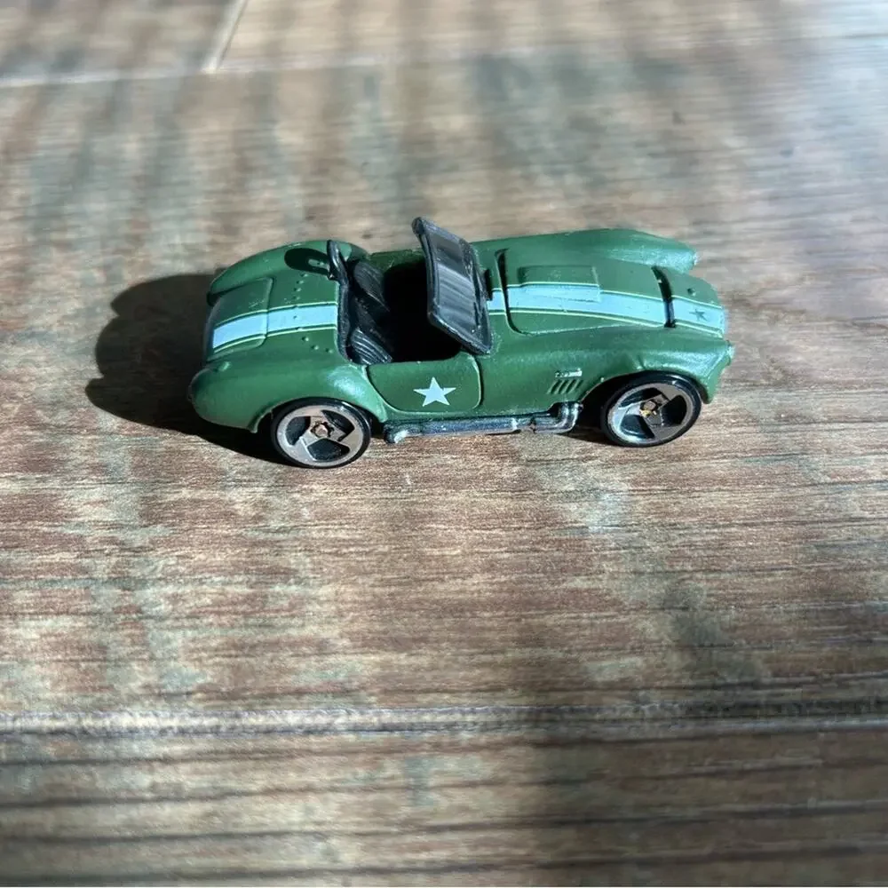 Mattel Hot Wheels Shelby Cobra Green